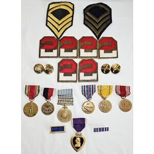 War Metals & Patches, Pins: World War 2 & Korean War- Purple Heart, Victory Meta